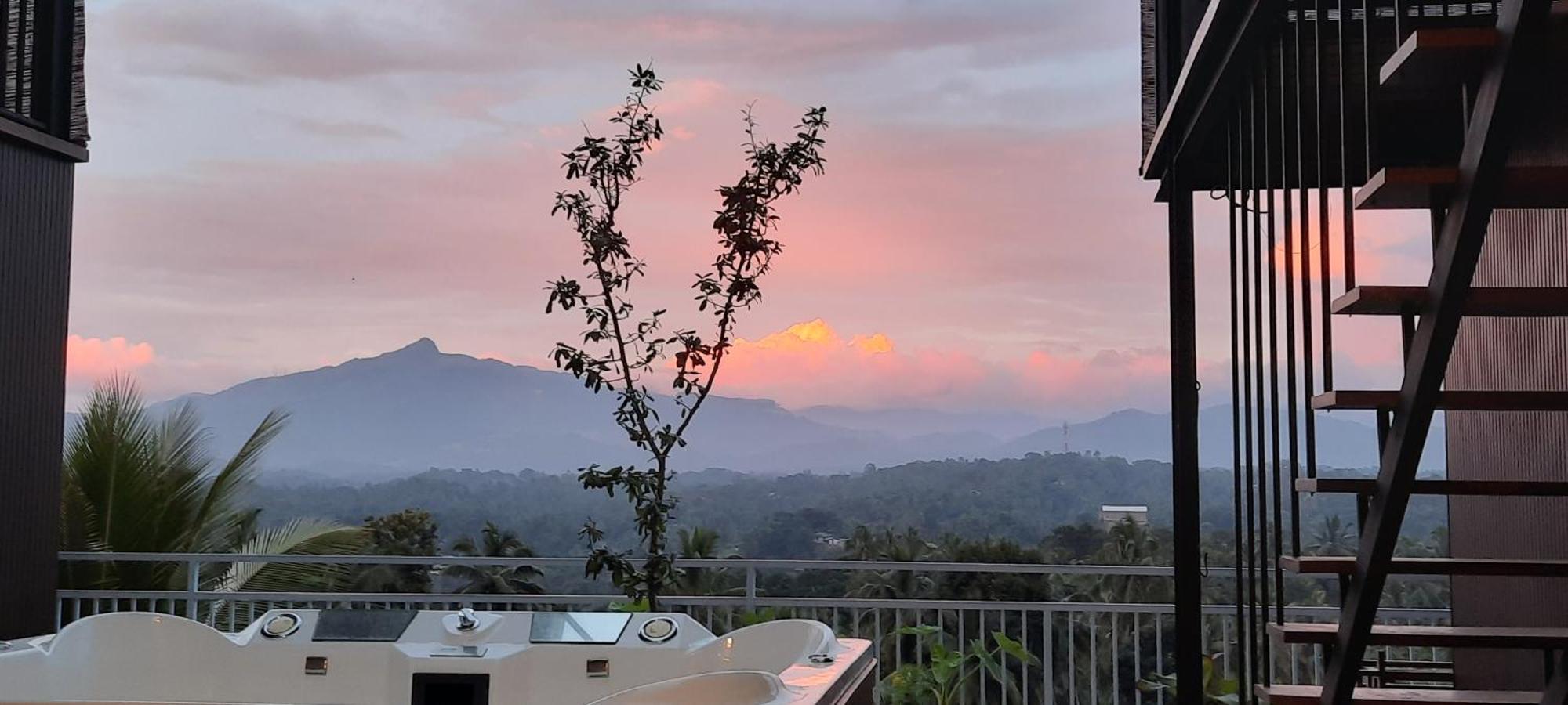 Royal Retreat ,Kandy Luaran gambar